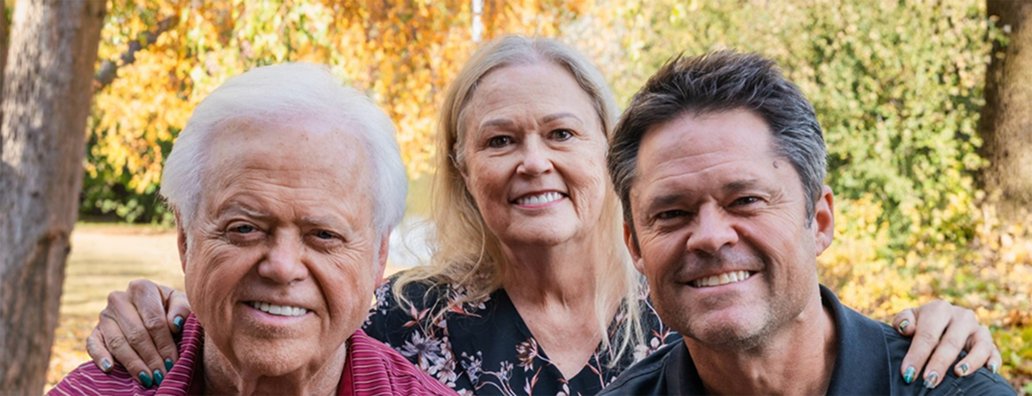 Image of Merrill Osmond and wife Mary and Justin Osmond